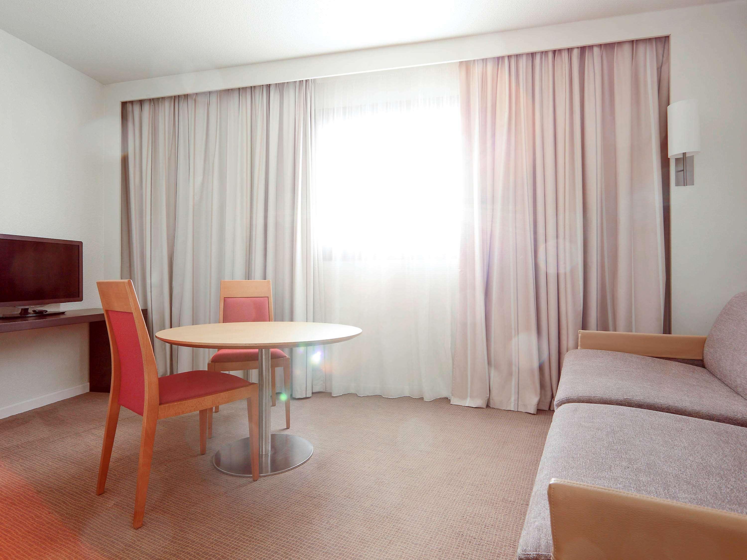 Novotel Atria Nimes Centre מראה חיצוני תמונה