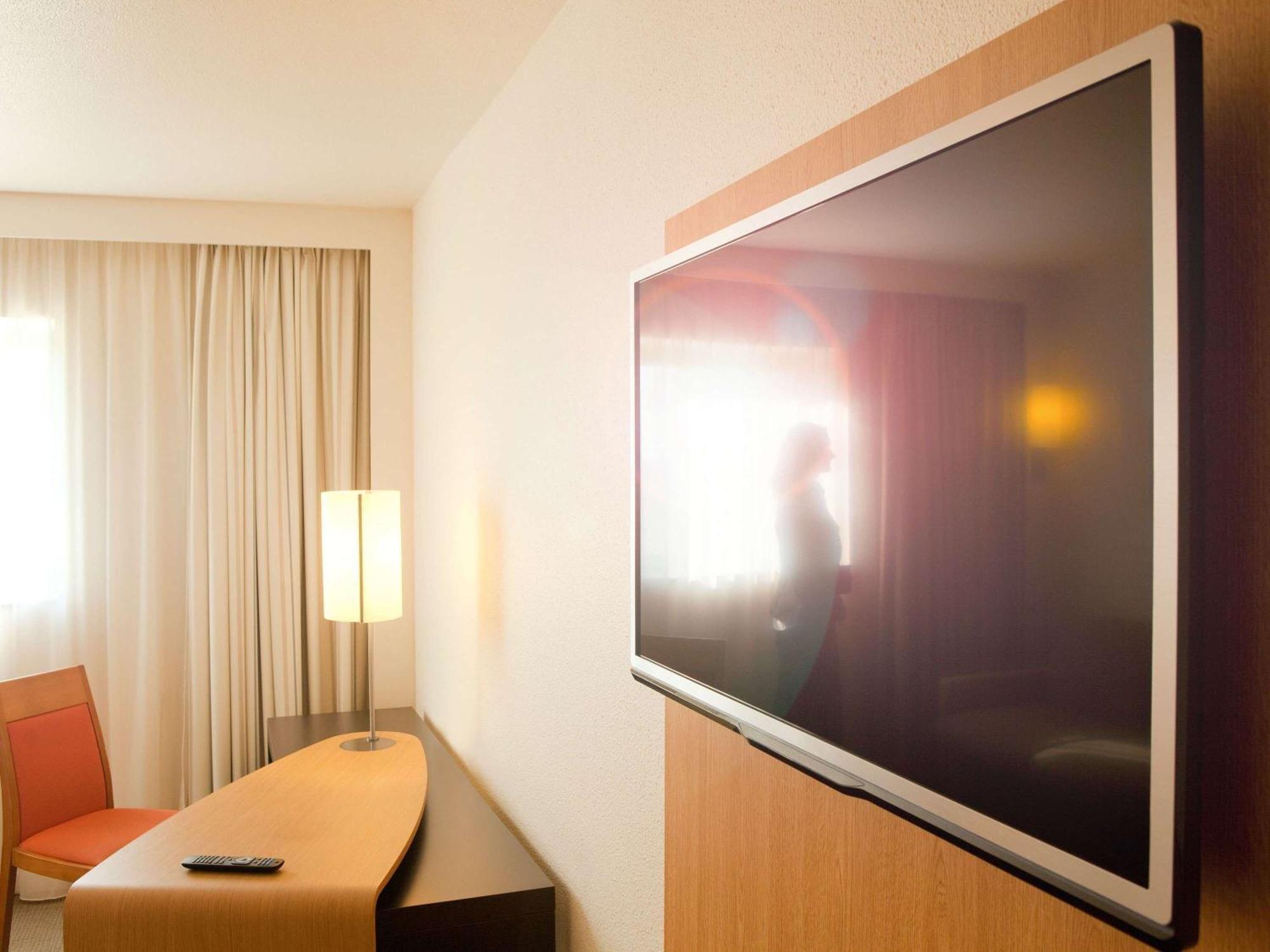 Novotel Atria Nimes Centre מראה חיצוני תמונה